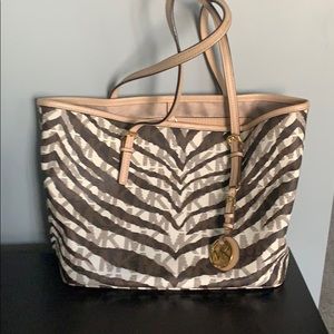 Medium MK tote